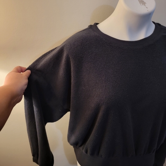 Universal Thread  Textured fleece sweatshirt  Dark gray Size XL - Picture 9 of 13